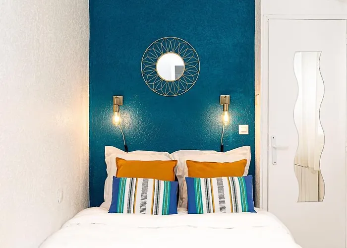 Petit En Rez-de-chaussee, Magnifique Quartier Historique De Appartement